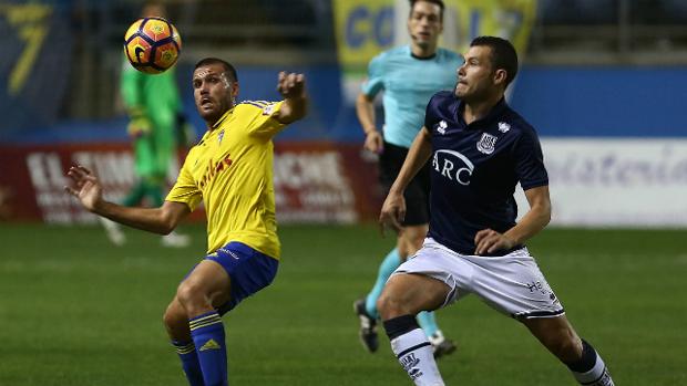 Alcorcón contra Cádiz CF; fecha, horario, TV y dónde ver el on line