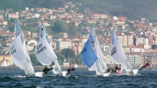 María Bover y Nacho Balaguer lideran el Campeonato de España de 420