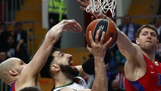 El CSKA despierta del sueño de la Final Four al Baskonia con un 3-0