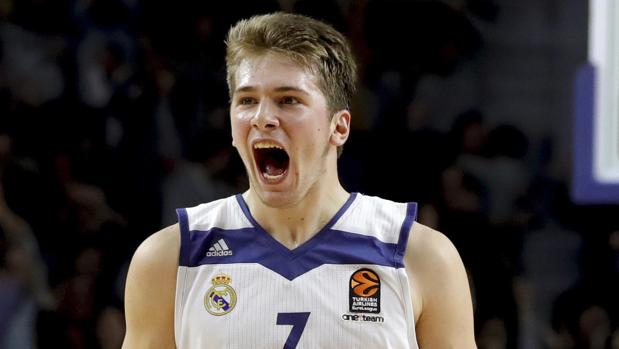 La locura de canasta de Doncic