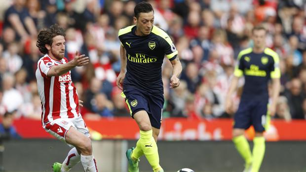 El Arsenal se niega a rendirse