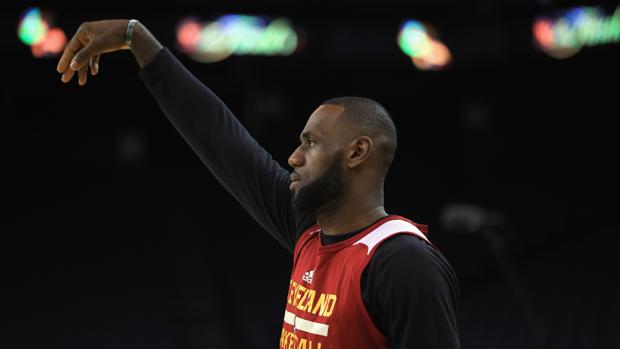 LeBron James: «Ser negro en América es duro»