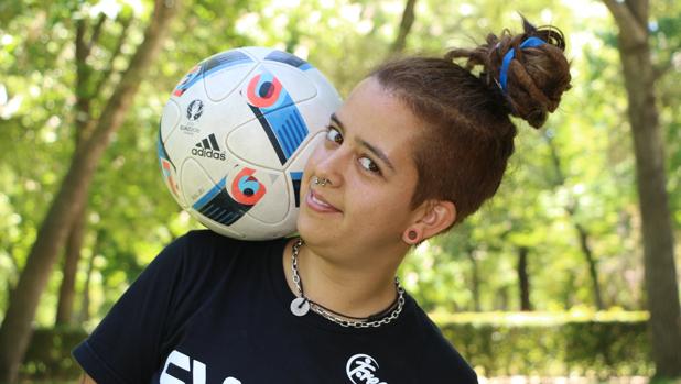 Paloma Pujol, la artista del balón