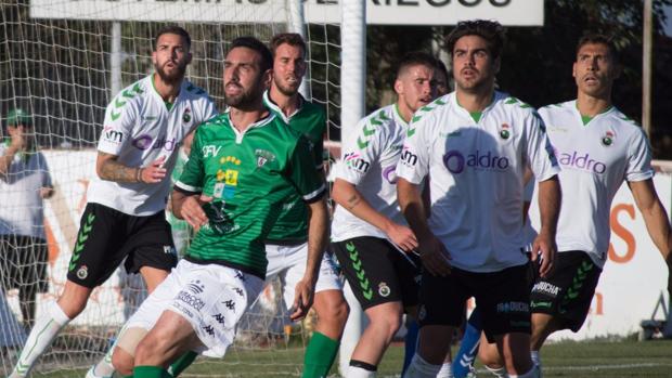 El Racing se mete en la final del playoff con una goleada