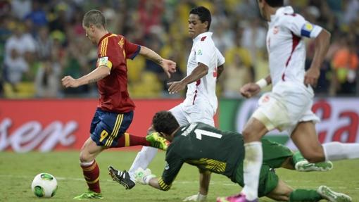 Fernando Torres marcó cuatro goles ante Tahití