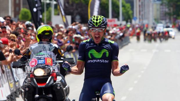 El ciclista Ion Izaguirre cayó al suelo junto a Valverde en la primera etapa del Tour de Francia
