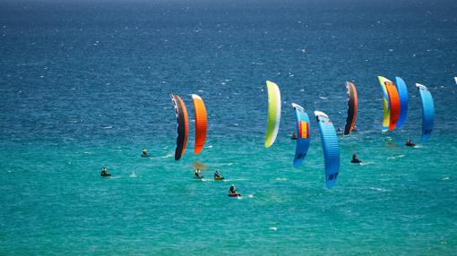 La vela española comienza a volar con la Copa de España Fórmula Kite