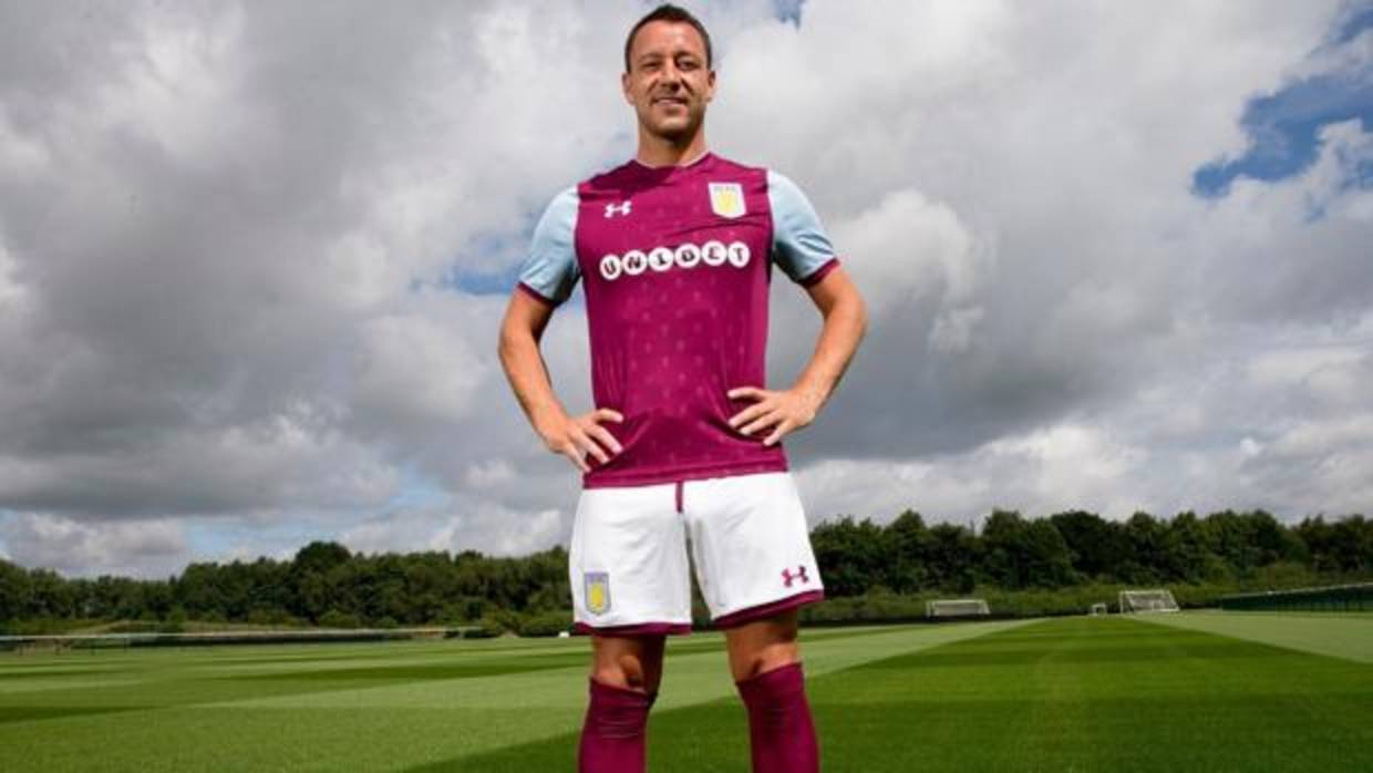 John Terry con la camiseta del Aston Villa