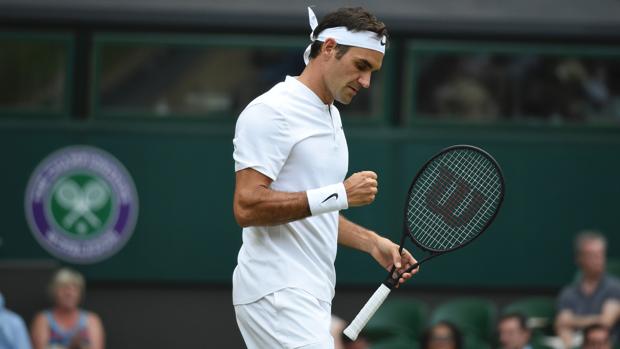 Federer sigue con su recital