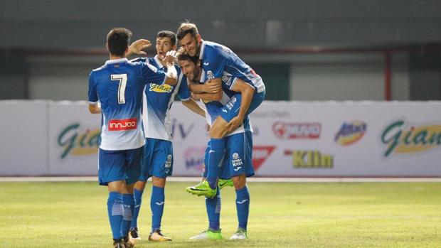 Esteban Granero celebra su gol con sus compañeros