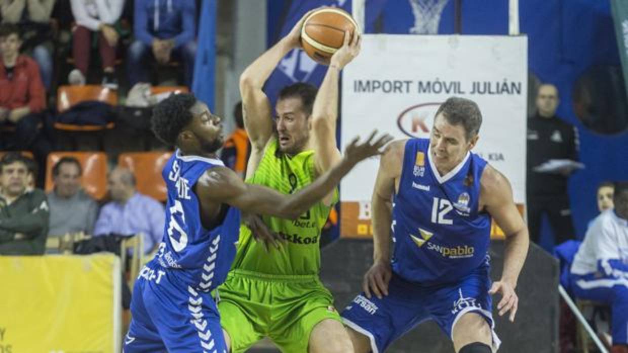 El Gipúzcoa Basket y el CB Miraflores en Liga Endesa