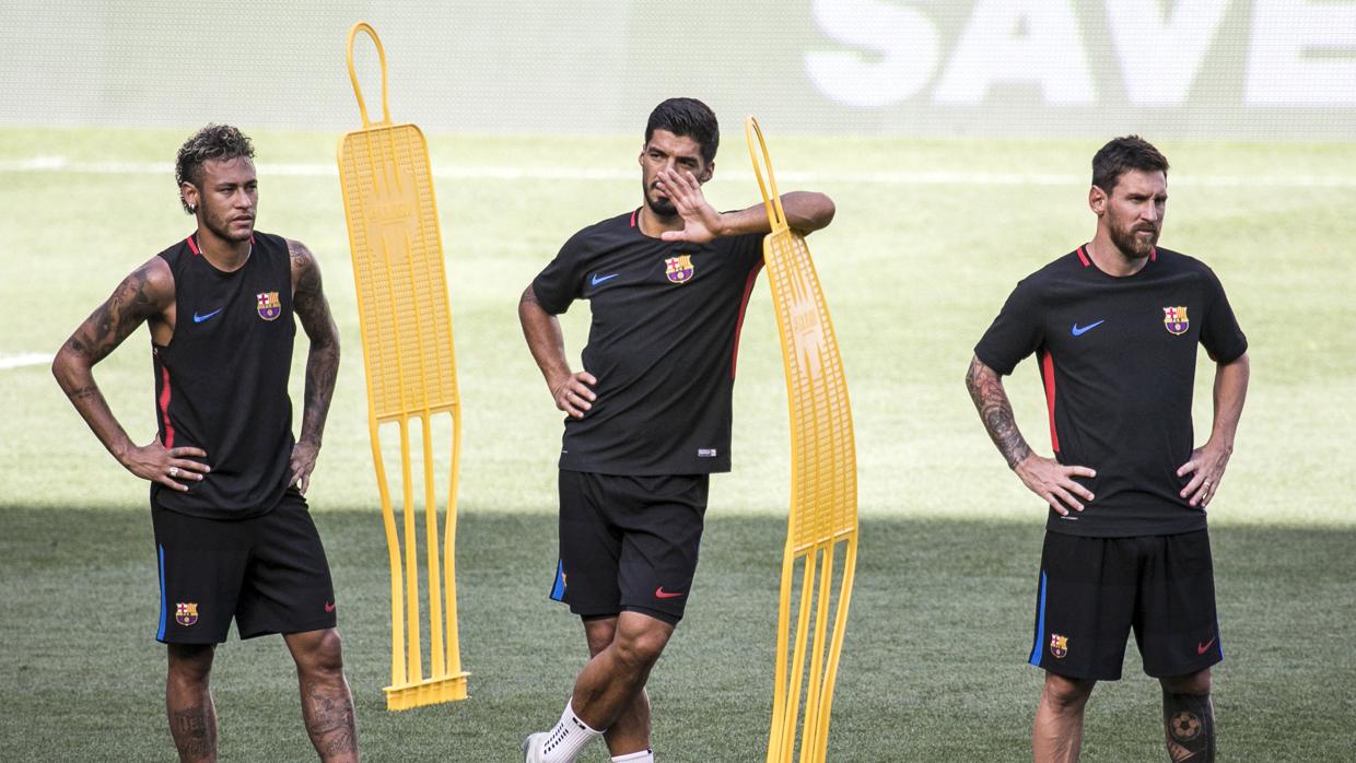 Neymar, Luis Suárez y Messi en el último entrenamiento antes de enfrentarse a la Juventus