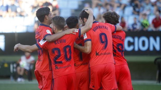 Remontada con polémica de la Real en Balaídos