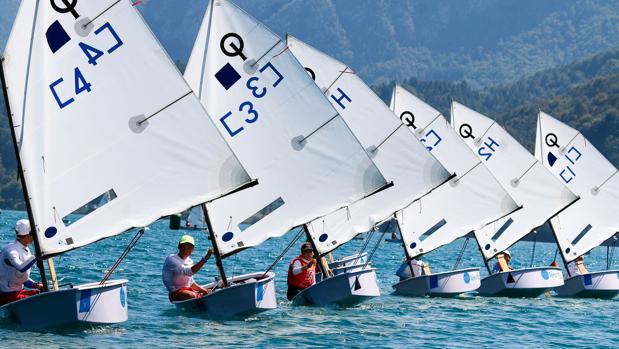 España ofrece su mejor versión y pasa cuarta al segundo «round robin»