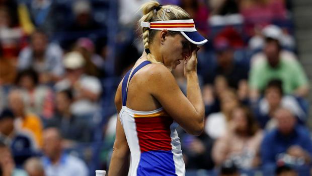 Kerber, defensora del título, cae en primera ronda