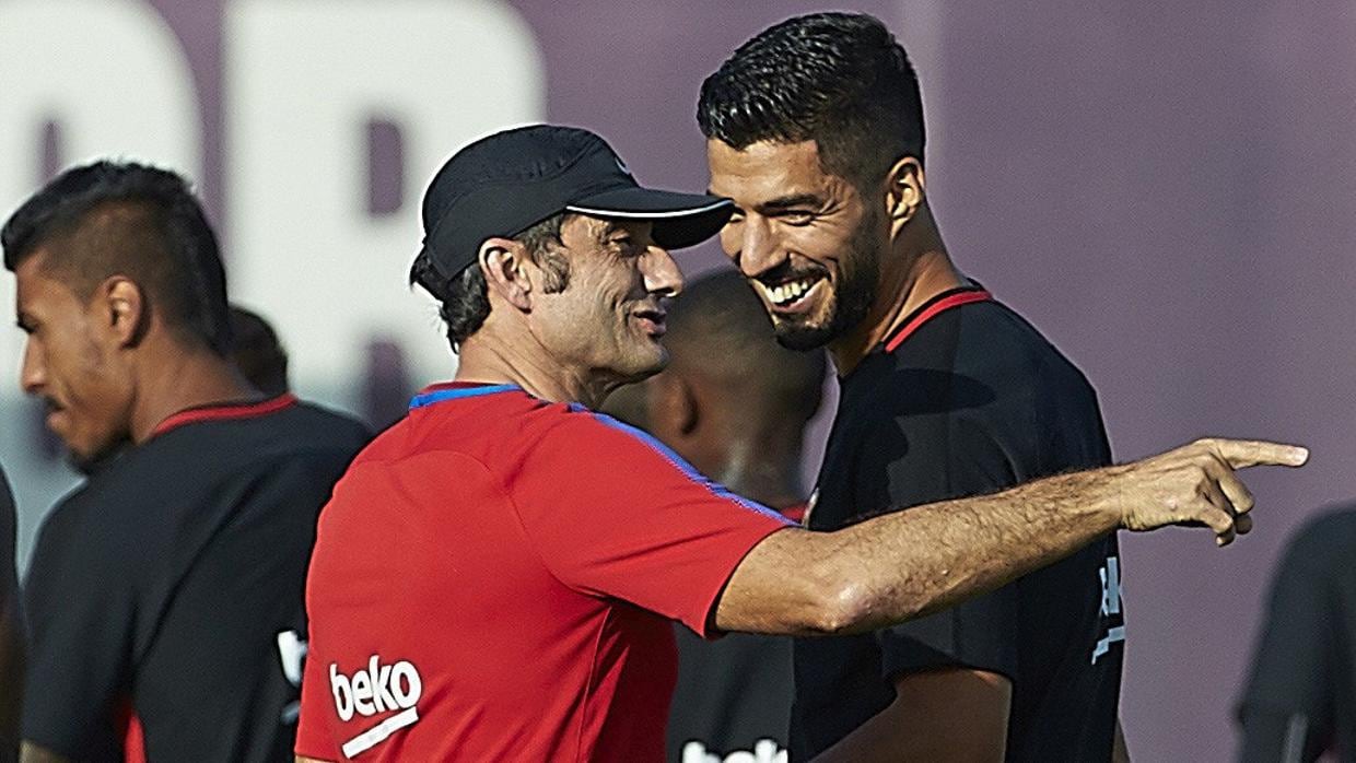 Valverde y Luis Suárez, durante un entrenamiento del Barcelona