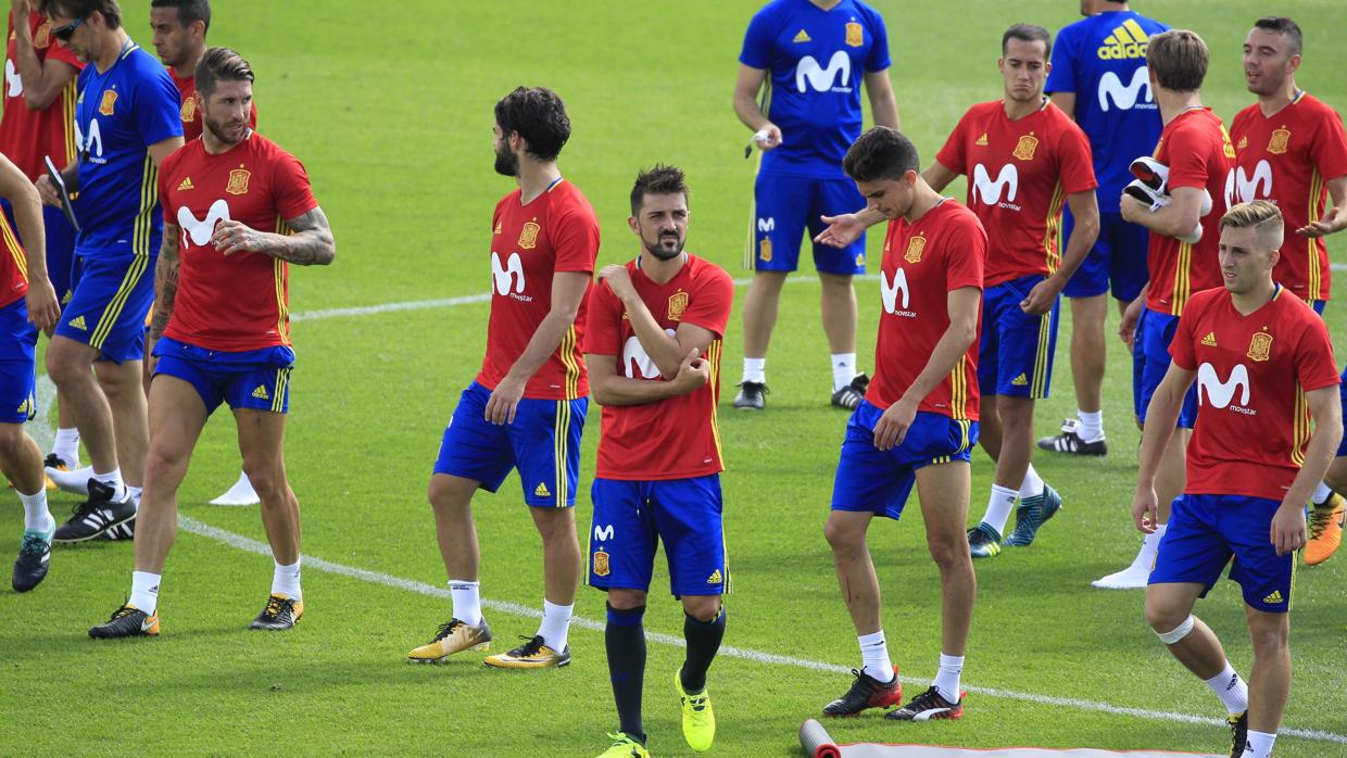 La selección española, durante un entrenamiento previo al partido