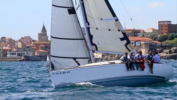 El «Santiniebla-Lener», campeón del Villa de Gijón