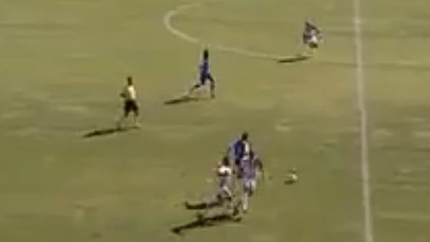 El golazo de Pepe Romero en el Badajoz-Melilla