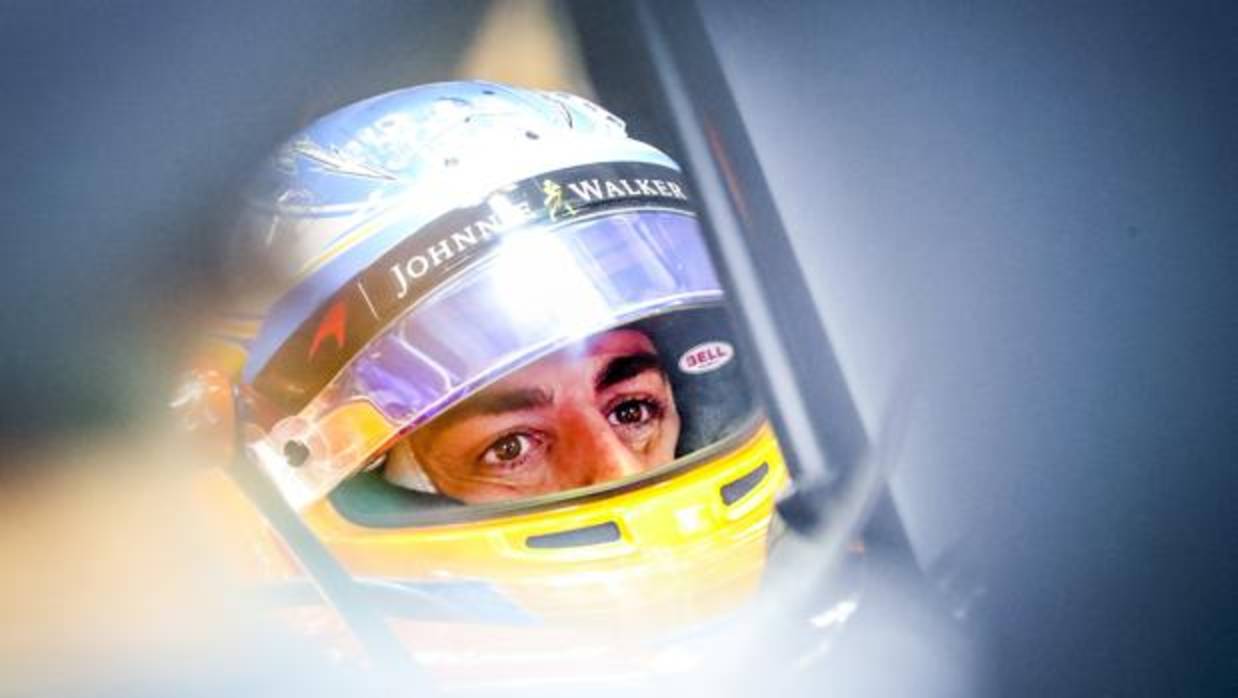 Alonso pregunta a Renault por todos los detalles del motor