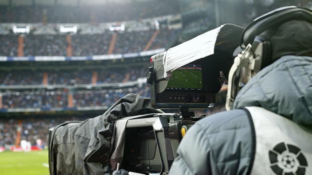 Los clubes se repartieron 1.387 millones de euros por los derechos televisivos