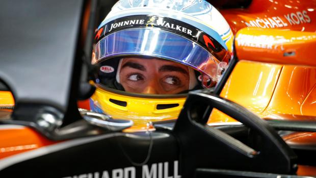 Alonso: «El coche se comporta bien aquí»