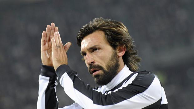 Pirlo, la elegancia, cuelga el traje