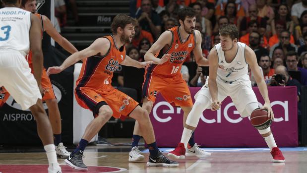 Doncic decide en La Fonteta