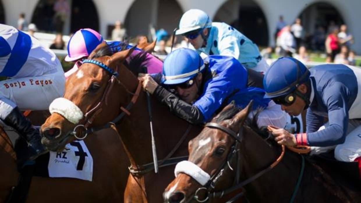 Carreras de caballos en el Hipódromo de la Zarzuela