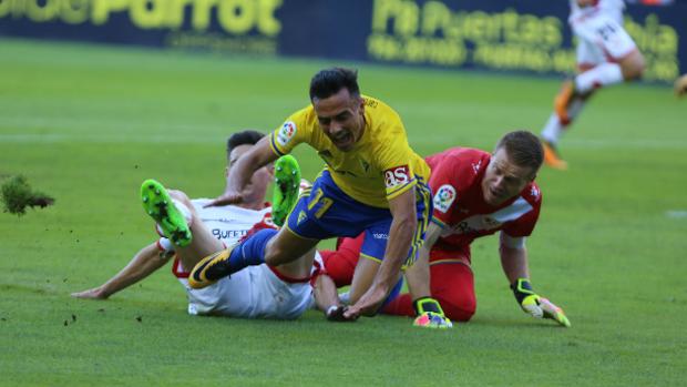 Cádiz CF-Rayo Vallecano (0-0): Sin gol y sin fuerzas