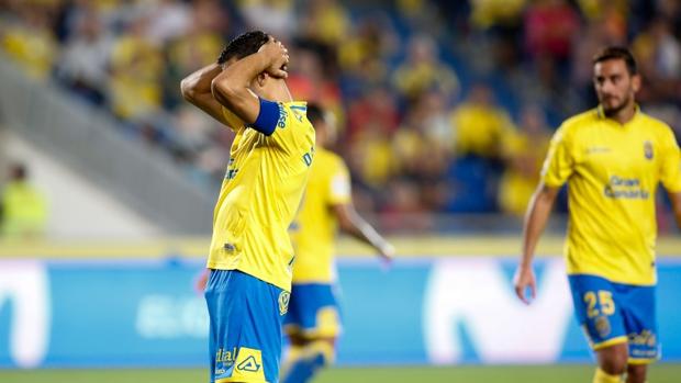 El Deportivo remonta un gol tempranero y alarga la crisis de Las Palmas