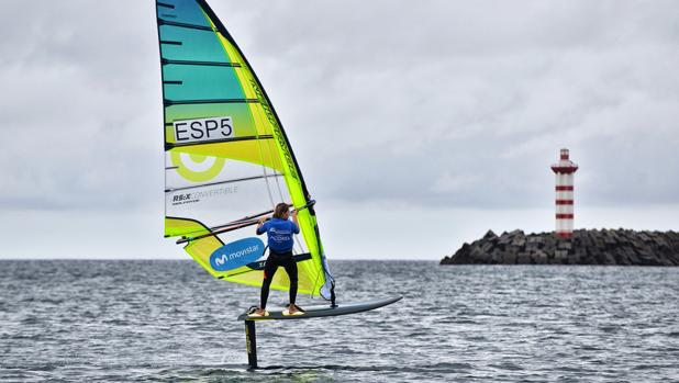 Marina Alabau, subcampeona del mundo de windsurf con foils