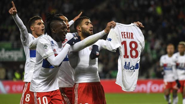 La celebración «a lo Messi» de Fekir agita Francia