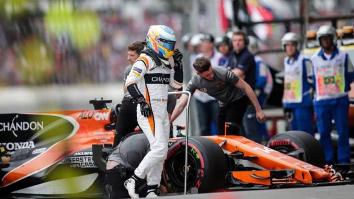Fernando Alonso, durante la jornada del sábado en Interlagos
