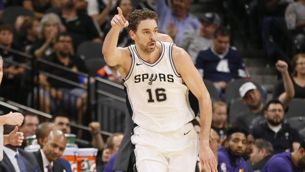 Pau Gasol asume el mando de los Spurs