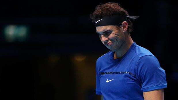 Nadal, derrota y abandono en Londres