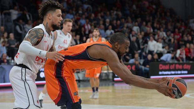 El Valencia Basket regala el triunfo en Alemania y suma su quinta derrota seguida