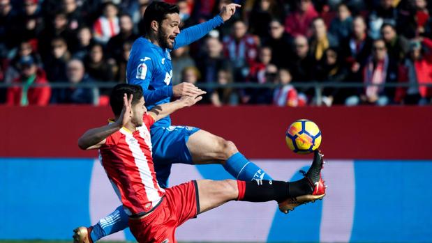 Stuani alarga el sueño del Girona