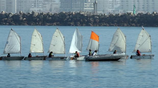 IV Regata Ciudad de El Puerto, excelencia para la práctica del deporte náutico en la Bahía de Cádiz