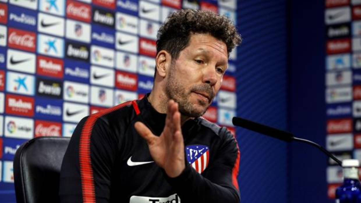 Diego Simeone, durante la rueda de prensa en Majadahonda