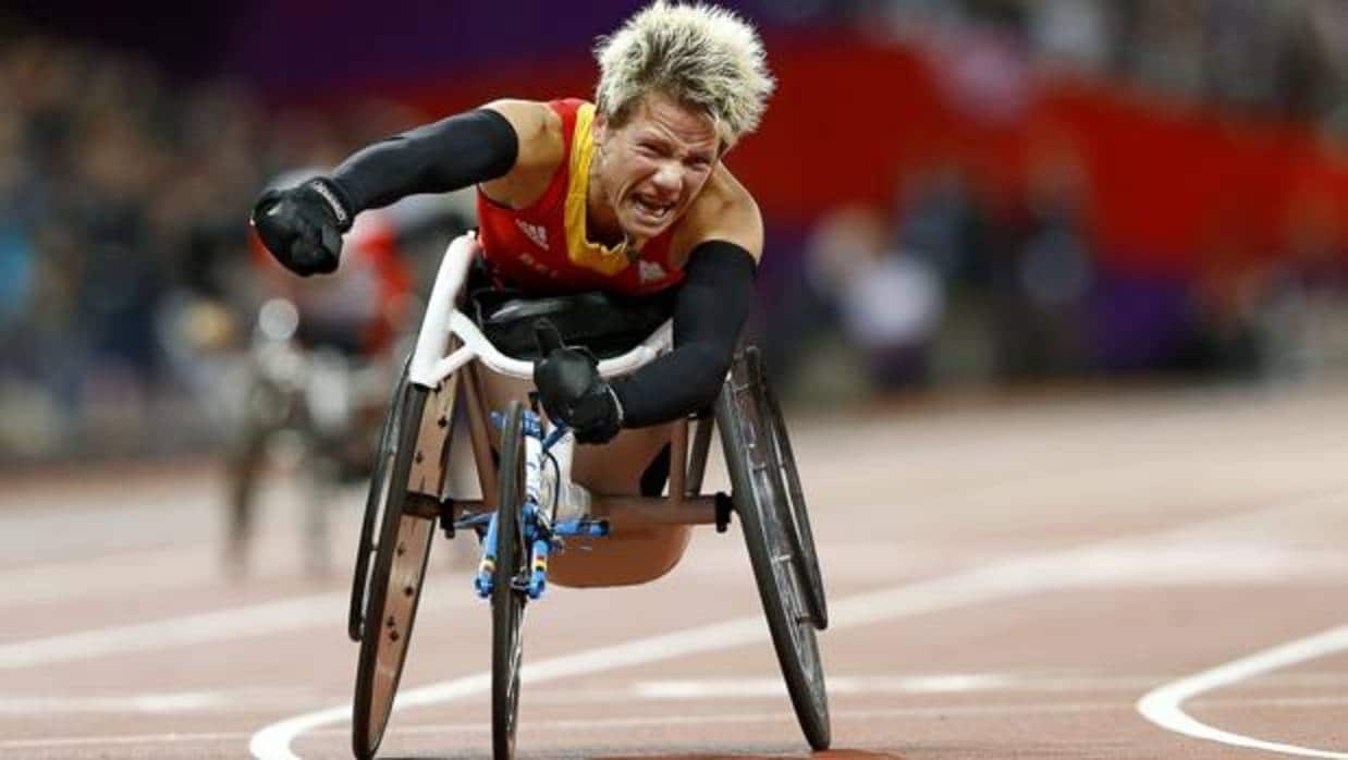 Vervoort, tras lograr la medalla de oro en los Juegos Paralímpicos de Londres 2012