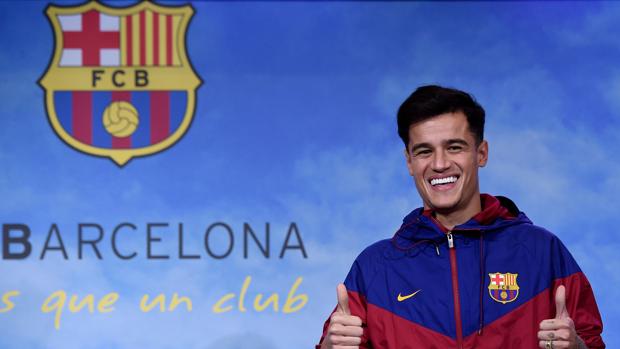 Coutinho ya posa como azulgrana