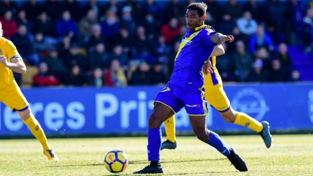 Ilusionante debut de Seth Airam en Santo Domingo