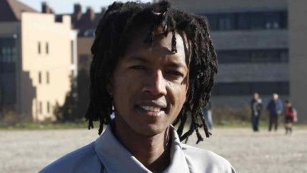 Los insultos racistas y machistas en el Ribadedeva-Nalón que avergüenzan al fútbol asturiano