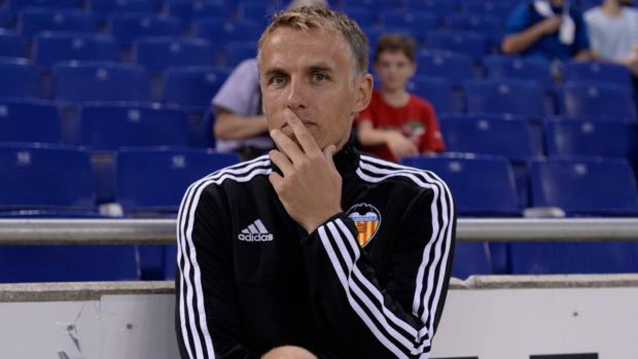 Phil Neville, en su etapa en Valencia