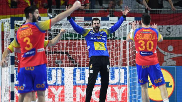 España se supera ante Alemania y luchará por el podio