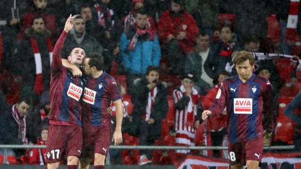 El Eibar sale reforzado tras rascar un empate en San Mamés