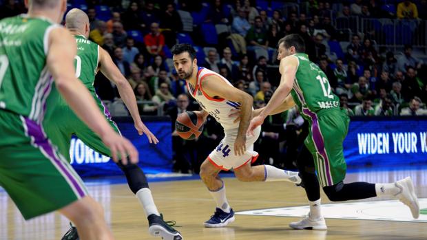 El Unicaja se mantiene vivo