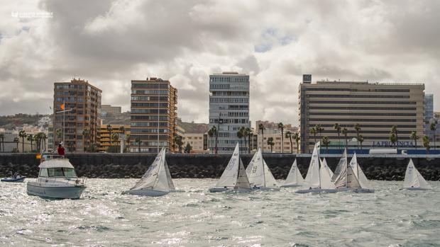 Andarias y Melgarejo lideran el Campeonato de España de 2.4mR