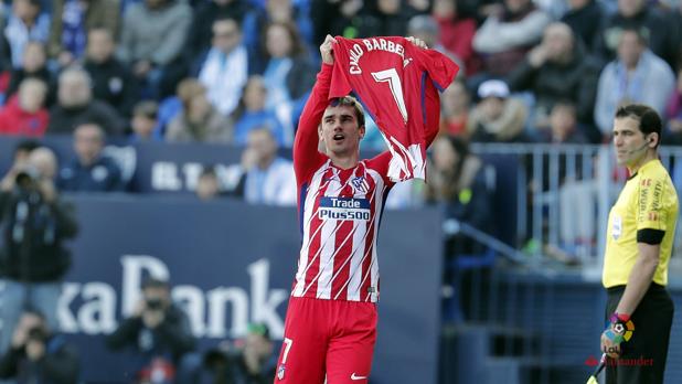 El emotivo homenaje del Atlético a Nacho Barberá